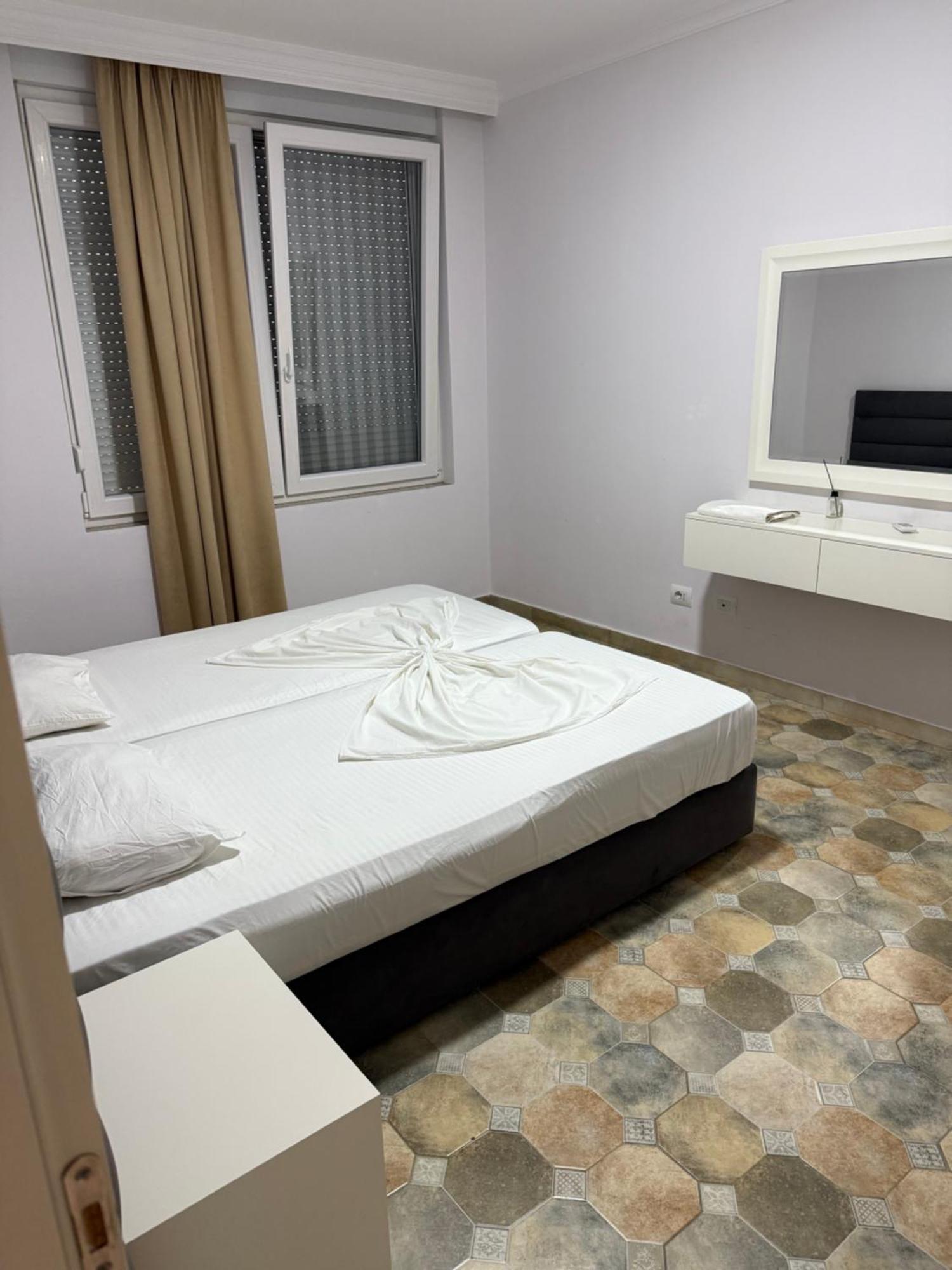 Shengjin Apartaments Exterior photo